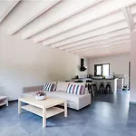 Olive Grove House מלון 4*