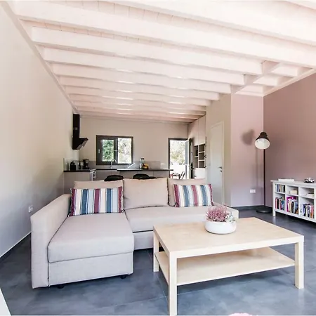 Olive Grove House מלון 4*