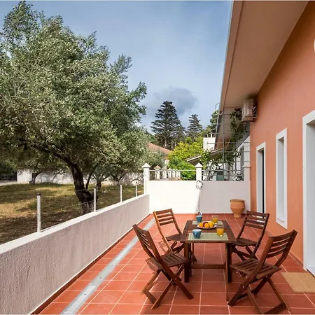 Olive Grove House מלון