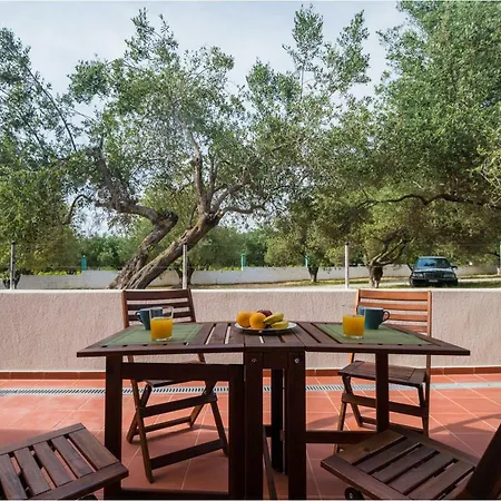 Olive Grove House ארגוסטולי