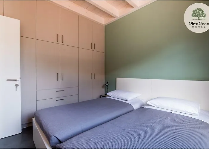 Olive Grove House Hotel 4*